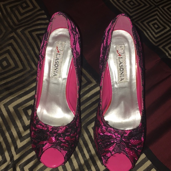 Heels - Picture 1 of 5